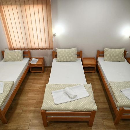 Prenociste I Restoran Ihthis Bajina Basta Zewnętrze zdjęcie