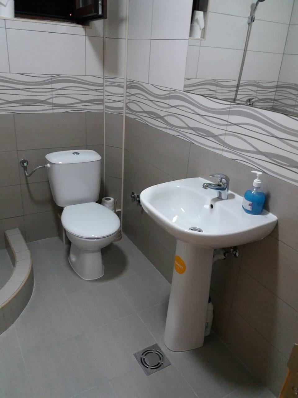 Prenociste I Restoran Ihthis Bajina Basta Zewnętrze zdjęcie